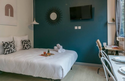 Passy Apartment | Tour Eiffel - Nicolo 23: cosy apartment for 2