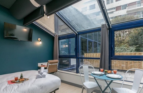 Passy Apartment | Tour Eiffel - Nicolo 25: cosy apartment for 2