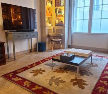 L'Europe Apartment | Triplex, Parc Monceau (8eme)