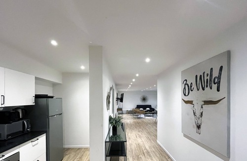 Amerique Apartment | Urban Flat 185 - Pretty 2 Bedroom Apartment in Paris