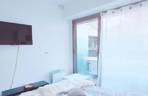 Chaillot Apartment | Very cozy and calm studio close to Champs-Elysées
