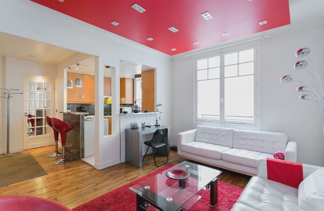Charming Eiffel tower apartment