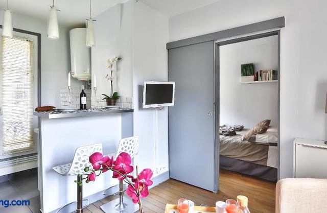 Eiffel Tower - Charming Apartment - 827