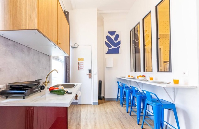 Haussmann - La Fayette 39: cosy apt. for 2