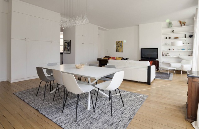 Spacious 3-room apartment in the heart of the Marais district in Paris