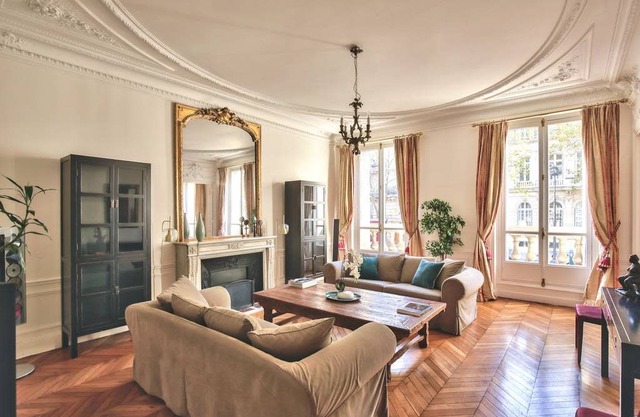 Spacious luxury&family apart"Champs Elysées"(1617)
