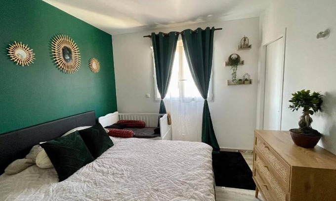 Villepinte House | 100 m² House ∙ 1 bedroom ∙ 1 guest