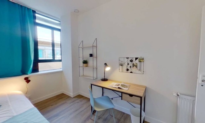 Asnieres-sur-Seine Resort | 166 m² Private room ∙ 1 bedroom ∙ 1 guest