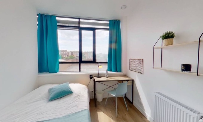 Asnieres-sur-Seine Resort | 179 m² Private room ∙ 1 bedroom ∙ 1 guest