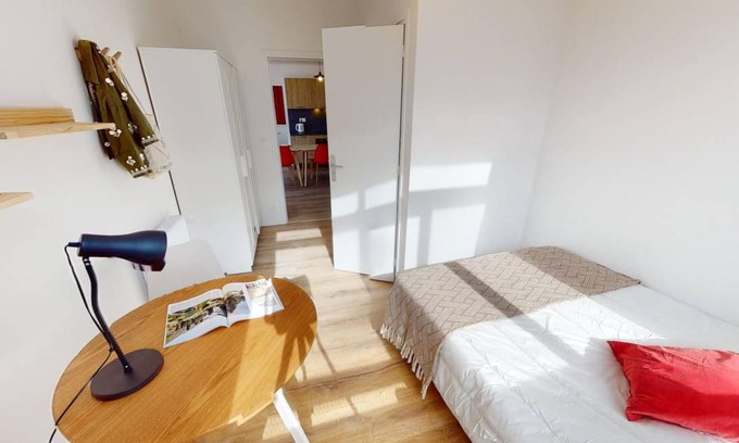 Asnieres-sur-Seine Resort | 193 m² Private room ∙ 1 bedroom ∙ 1 guest
