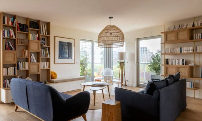 Epinettes Apartment | 2 Bedroom Apartment in Paris