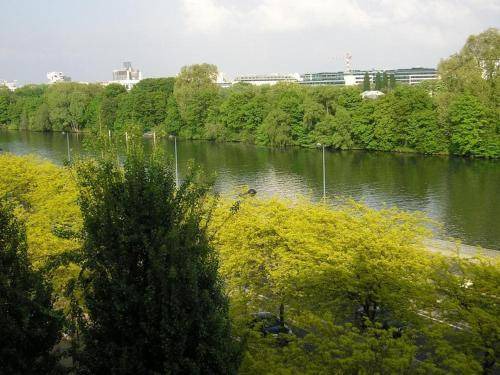 Republique–Point-du-Jour Apartment | 25 m² Apartment ∙ 1 bedroom ∙ 2 guests