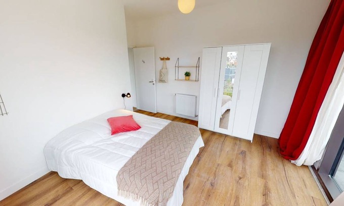 Asnieres-sur-Seine Resort | 279 m² Private room ∙ 1 bedroom ∙ 1 guest
