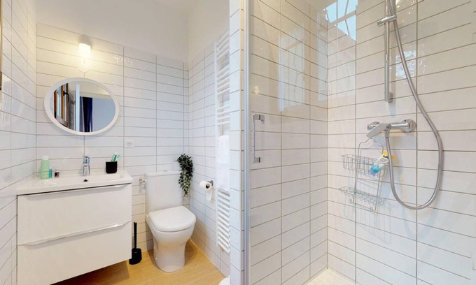 Noisy-le-Grand Resort | 280 m² Private room ∙ 1 bedroom ∙ 2 guests
