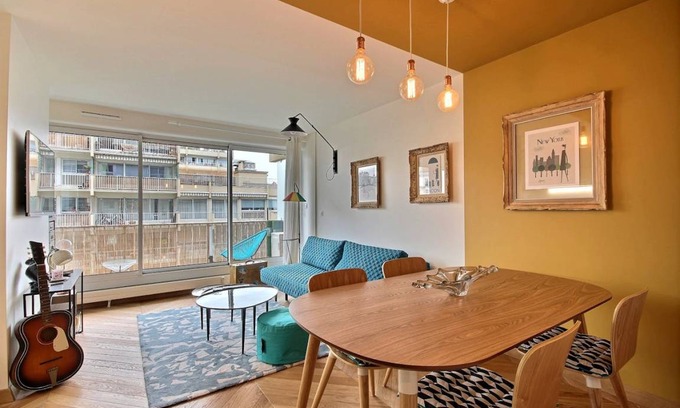Quartier de la Folie-Mericourt Apartment | 31 m² Apartment ∙ 2 guests