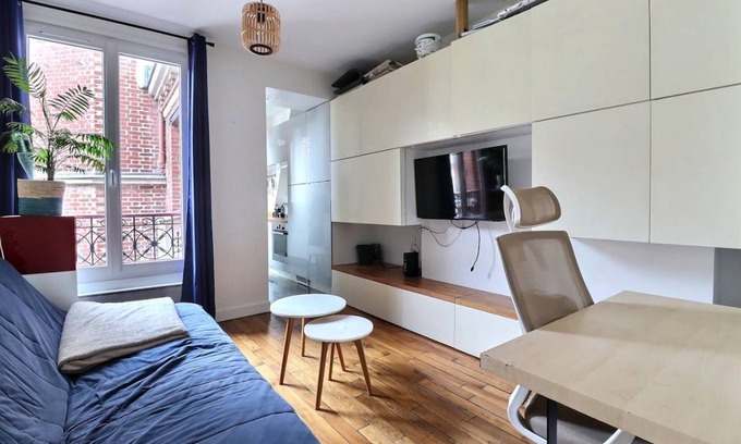 Quartier de la Folie-Mericourt Apartment | 33 m² Apartment ∙ 1 bedroom ∙ 2 guests