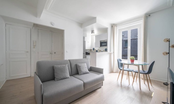 L'Europe Apartment | 33 m² Apartment ∙ 1 bedroom ∙ 2 guests