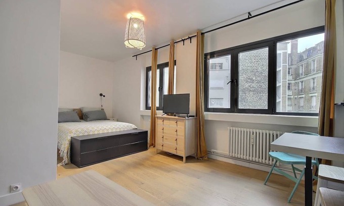 16th Arrondissement Apartment | 34 m² Apartment ∙ 2 guests