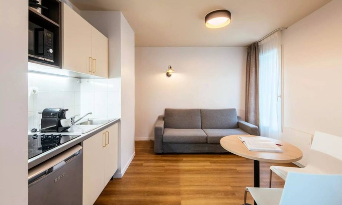 Asnieres-sur-Seine Apartment | 36 m² Apartment ∙ 1 bedroom ∙ 4 guests