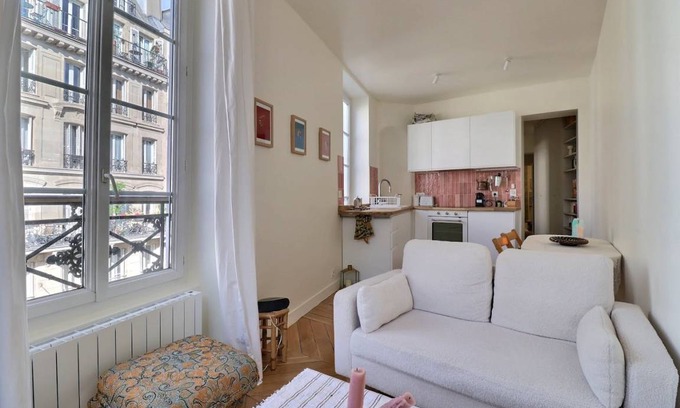 Clignancourt Apartment | 38 m² Apartment ∙ 2 bedrooms ∙ 3 guests