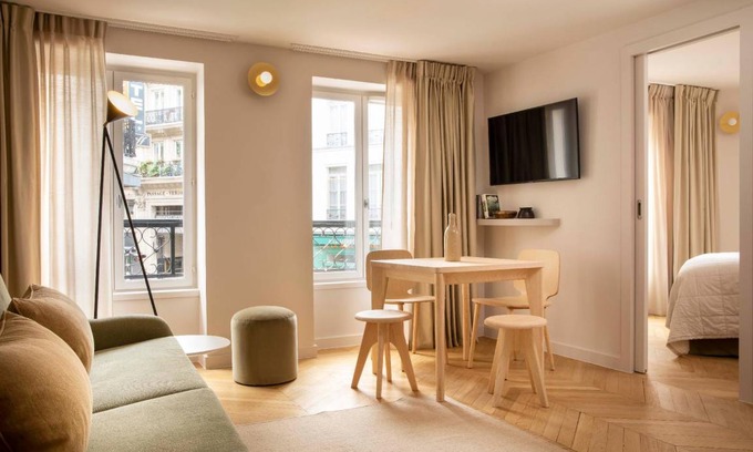 Quartier du Faubourg-Montmartre Apartment | 40 m² Serviced apartment ∙ 127 guests