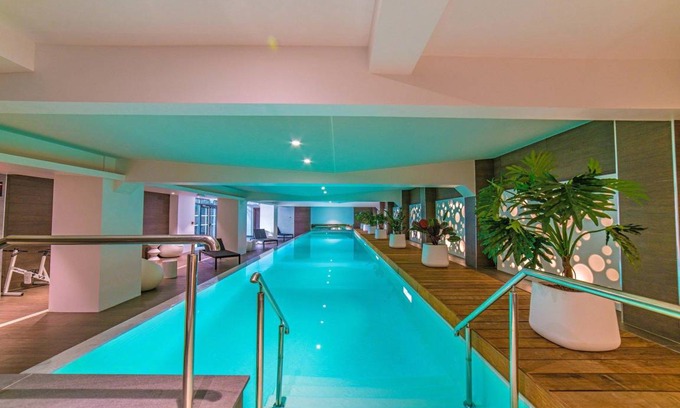 Saint-Cloud Apartment | 40 m² Serviced apartment ∙ 127 guests