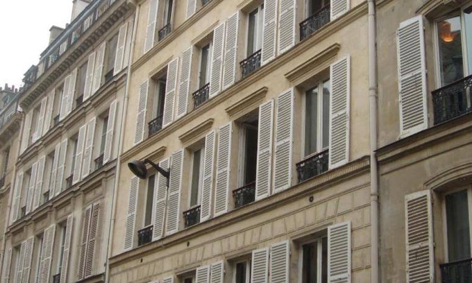 8th Arrondissement Apartment | 45 m² Serviced apartment ∙ 5 guests