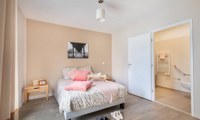 Le Raincy Apartment | 45 m² Apartment ∙ 1 bedroom ∙ 1 guest