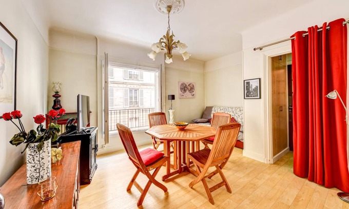 15th Arrondissement Apartment | 52 m² Apartment ∙ 1 bedroom ∙ 4 guests