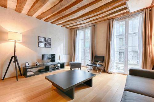 Saint-Germain-des-Pres Apartment | 55 m² Apartment ∙ 1 bedroom ∙ 4 guests