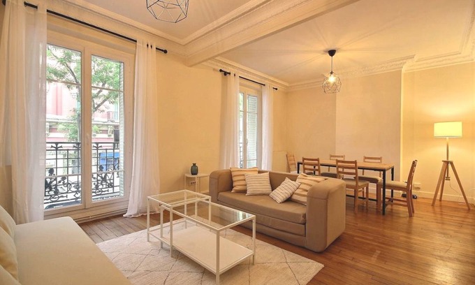 12th Arrondissement Apartment | 62 m² Apartment ∙ 2 bedrooms ∙ 4 guests