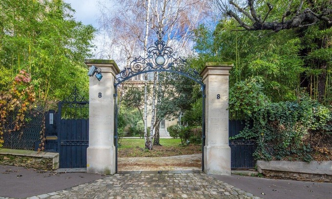 Villa Montmorency Villa | 625m2- CREME DE LA CREME-THE BILLIONAIRE TOWNHOUSE IN PARIS 16TH