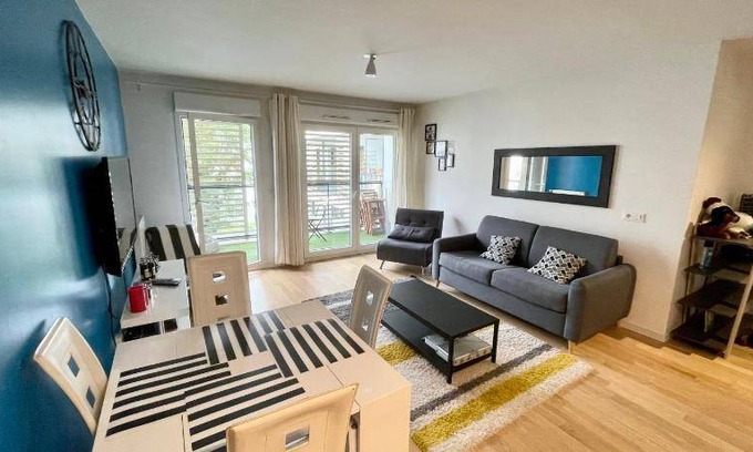 Joinville-le-Pont Apartment | 65 m² Apartment ∙ 2 bedrooms ∙ 6 guests