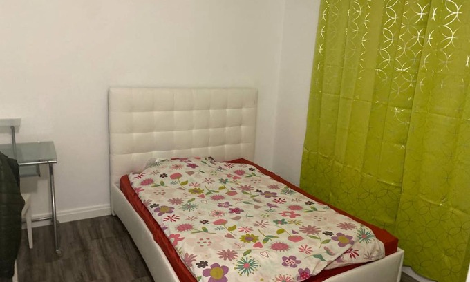 Noisy-le-Grand Resort | 65 m² Private room ∙ 1 bedroom ∙ 1 guest