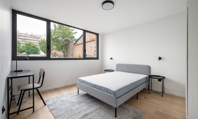 Clichy Resort | 69 m² Private room ∙ 1 bedroom ∙ 1 guest