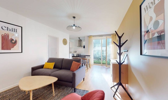 Choisy-le-Roi Resort | 75 m² Private room ∙ 1 bedroom ∙ 2 guests