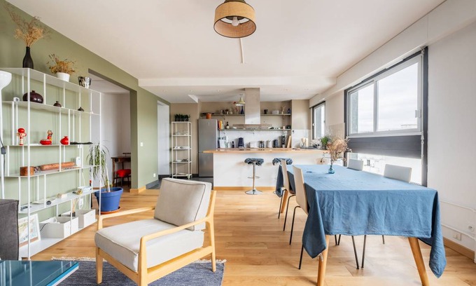 Quartier de la Folie-Mericourt Apartment | 84 m² Apartment ∙ 2 bedrooms ∙ 4 guests