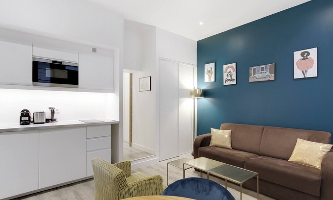 Batignolles Apartment | A Fancy 1-BDR in The Batignolles