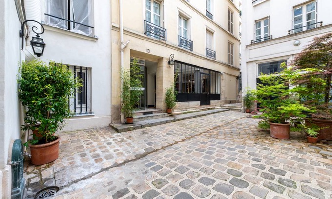 Quartier de la Place-Vendome Apartment | Apartment ∙ 1 bedroom ∙ 2 guests