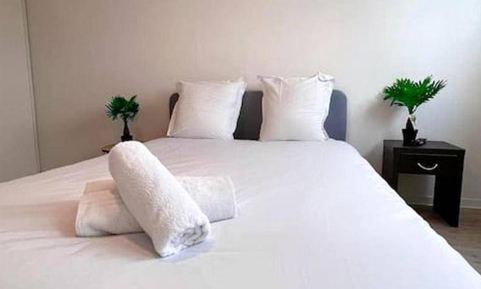 Montevrain Apartment | Apartment ∙ 1 bedroom ∙ 4 guests