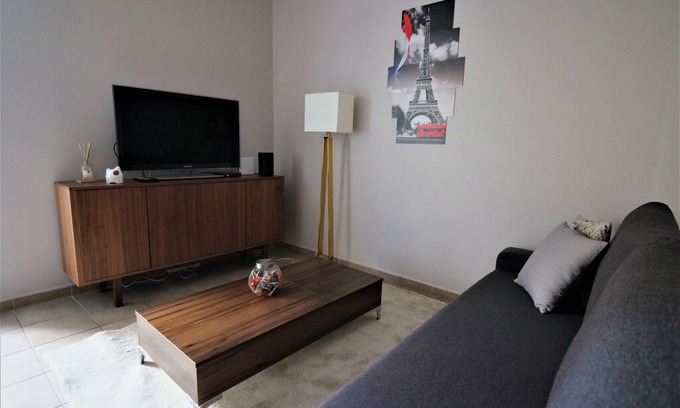 Aubervilliers Apartment | Appartement Premium - Paris Stade de France (Terrasse + Parking)