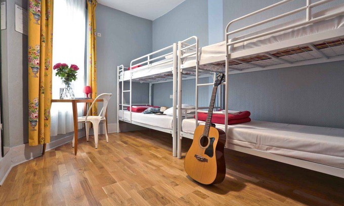 Saint-Lambert Hostel | Arty Paris Porte de Versailles by River