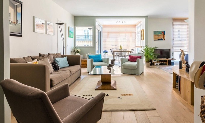 Auteuil Apartment | Auteuil Attraction, by Veeve