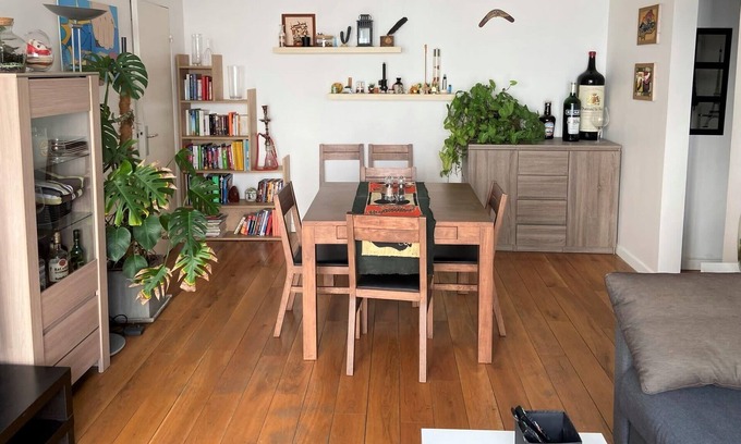 Combat Apartment | Beautiful Bright Appartment In Belleville