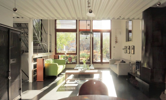Amerique House | Bright architect-designed house, 10 minutes from the center of Paris,(sleeps 6)
