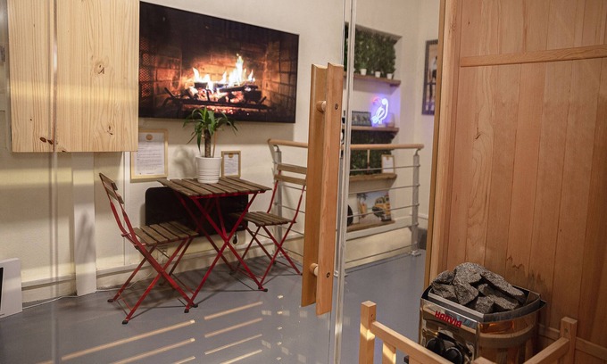 18th Arrondissement Apartment | Charmant Studio Pour 2 à Paris Avec Spa et Sauna