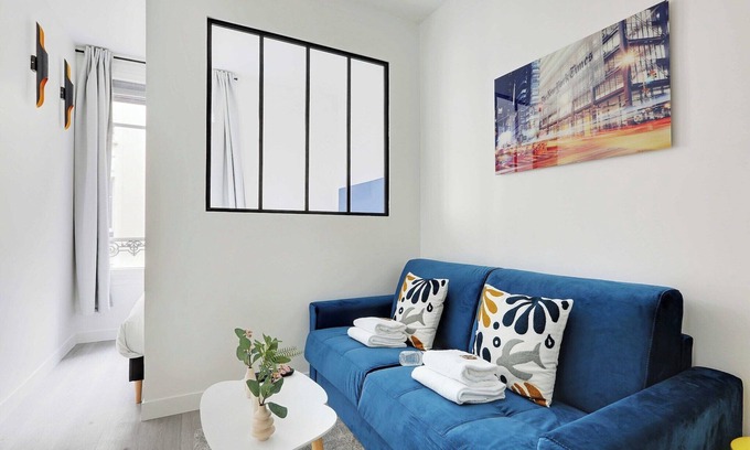 Vignerons Apartment | Charming apartment -1BR/4P- Château de Vincennes