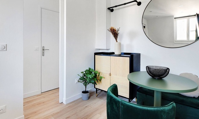 Belleville Apartment | Charming studio 20m2 - Buttes Chaumont - Mobility lease