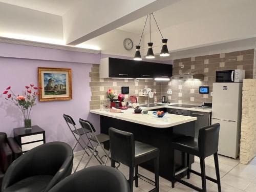 Les Lilas Apartment | Chez Lilas Paris