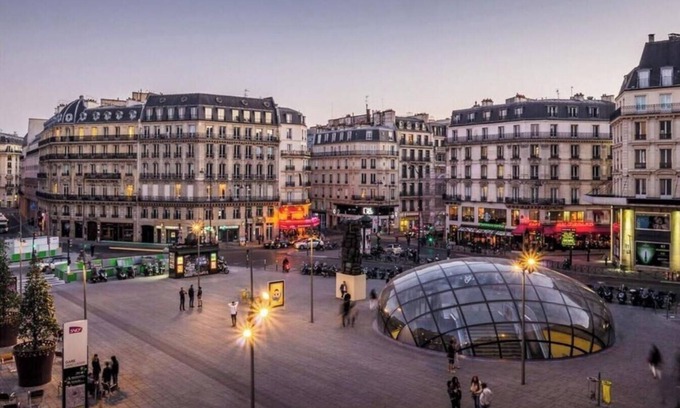 L'Europe Apartment | Chic 4BRApartment in Saint Lazare– Walk to Opera Garnier & Galeries Lafayette